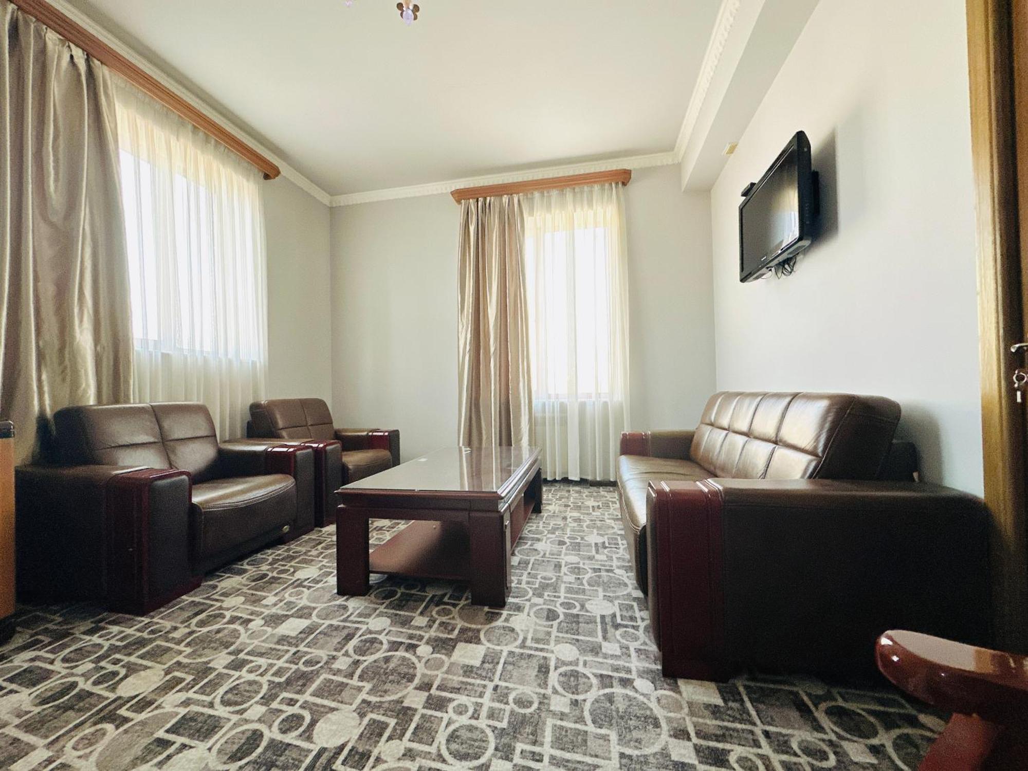 Sd Hotel Єреван Екстер'єр фото